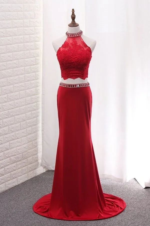 2024 High Neck Spandex Two Pieces Prom Dresses With Applique And Beads PEYX921K