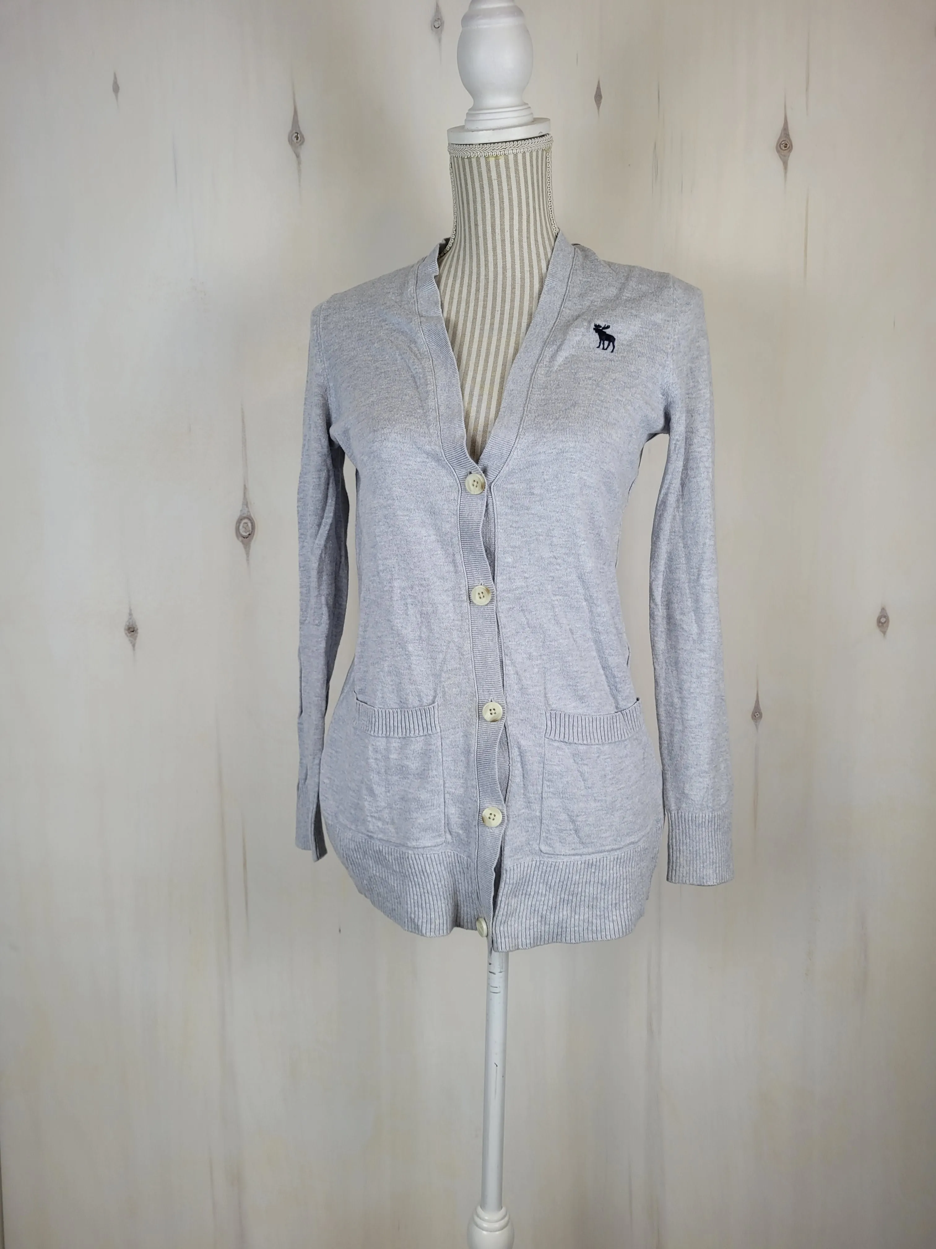 ABERCROMBIE & FITCH GREY CARDIGAN LADIES SMALL EUC