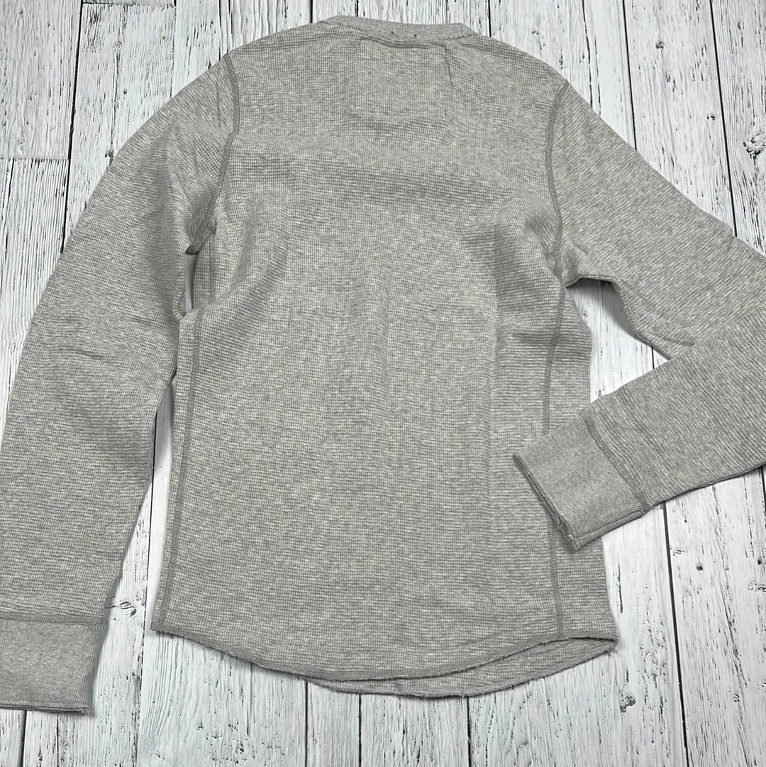 Abercrombie & Fitch grey waffle long sleeve shirt - His M