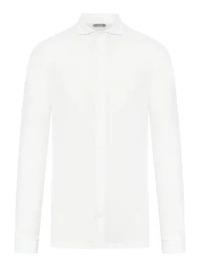 button-down fastening shirt