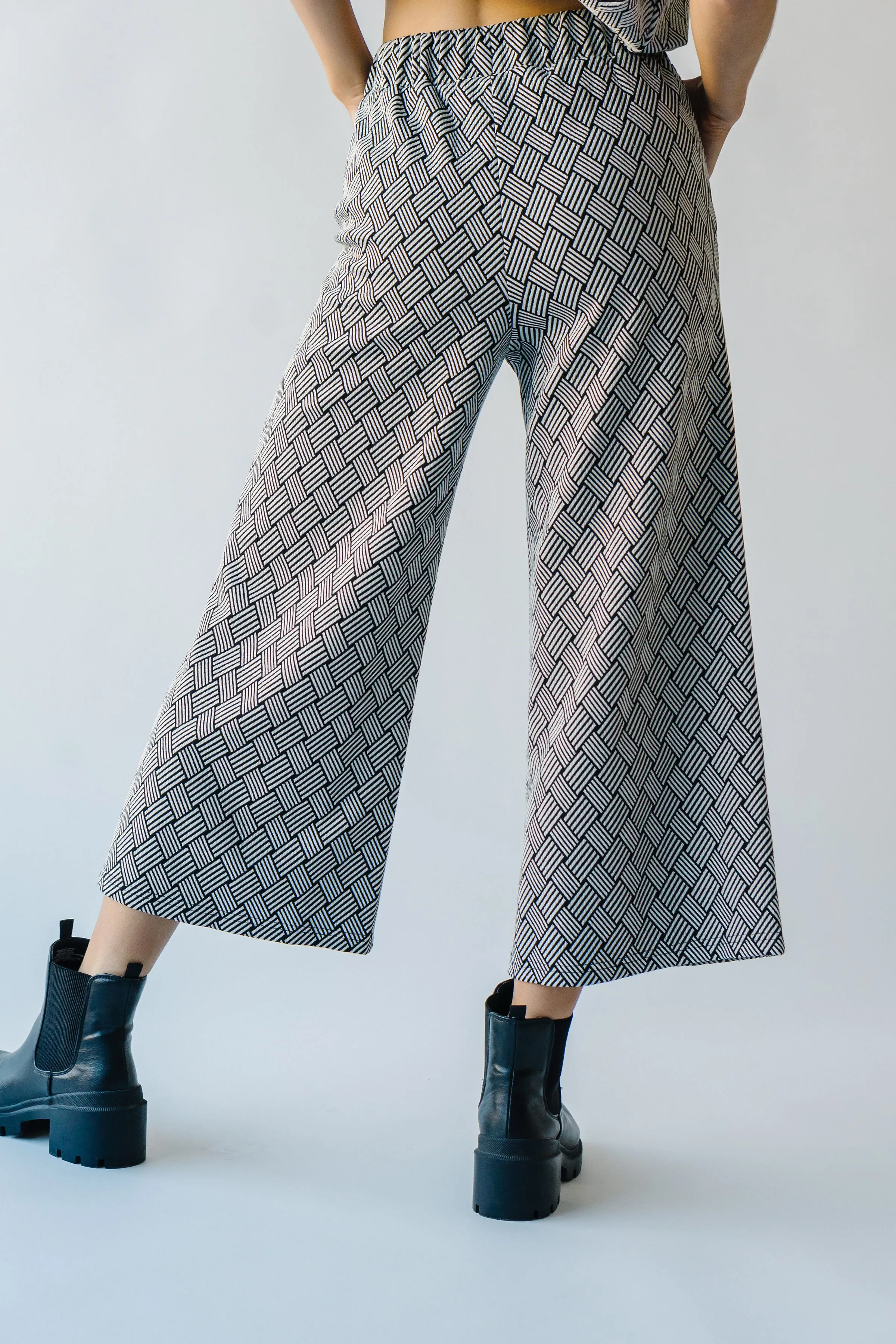 The Ronnie Textured Wide Leg Pant in Geometric