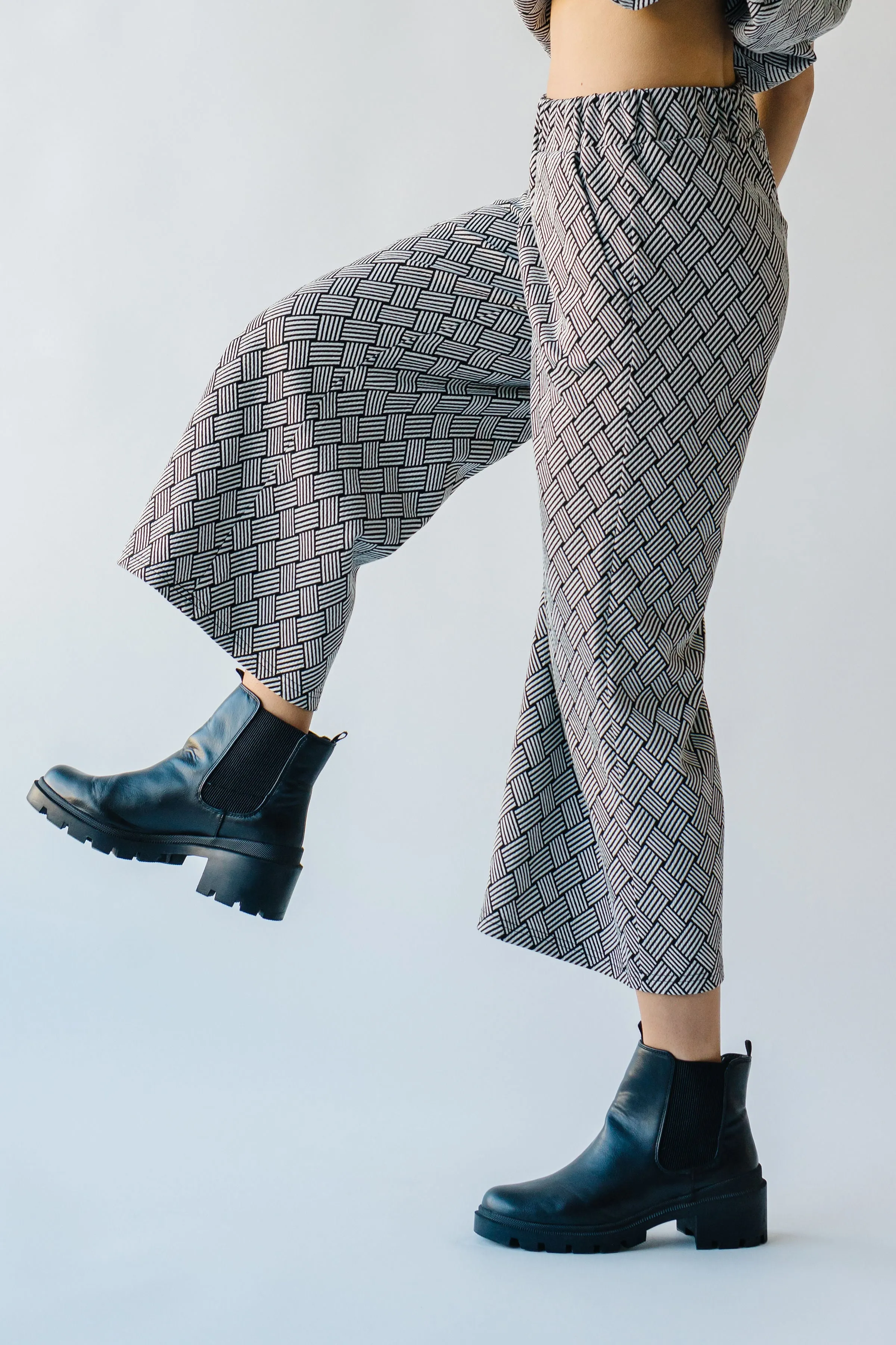 The Ronnie Textured Wide Leg Pant in Geometric