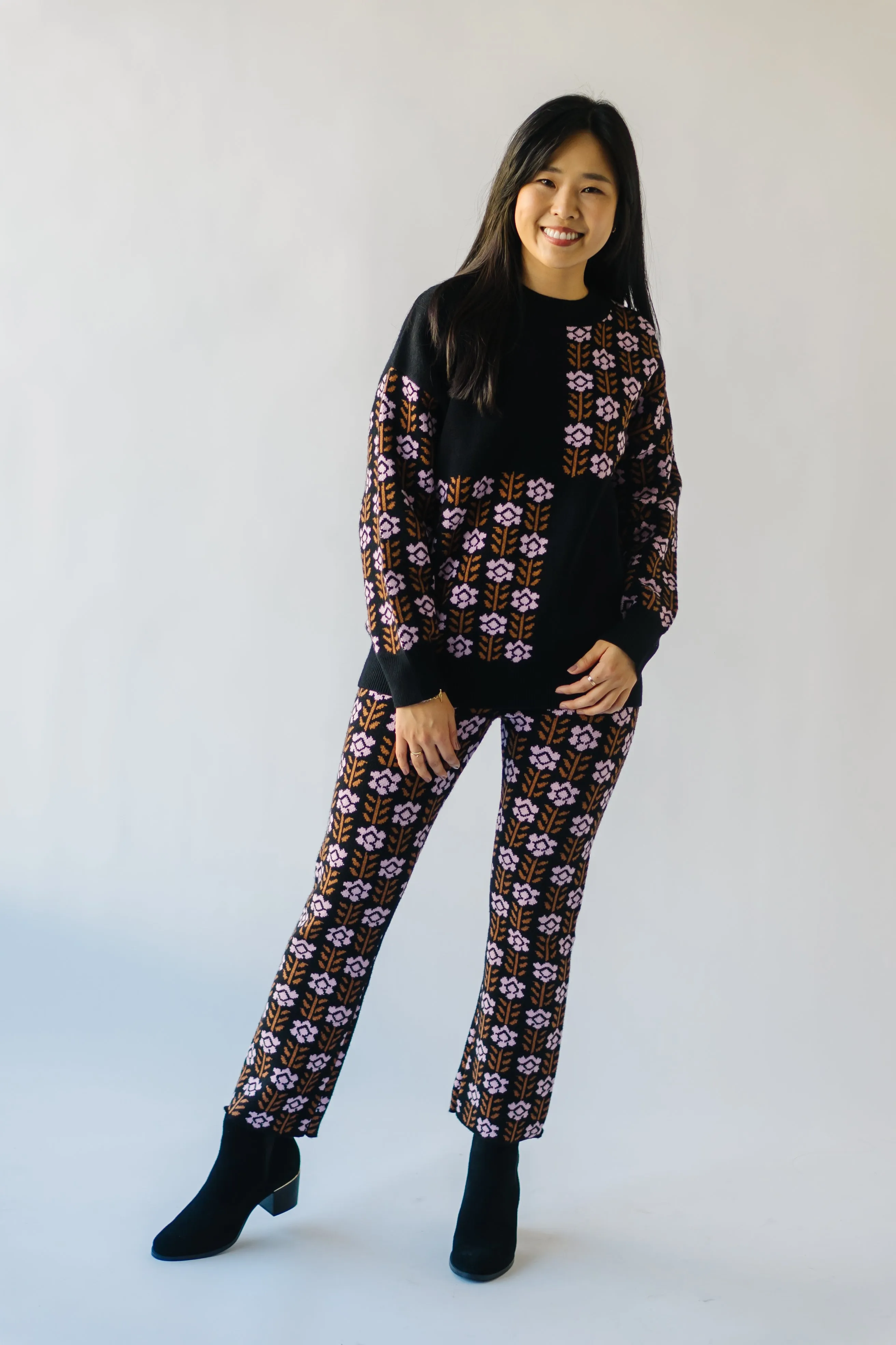 The Stratham Floral Contrast Pant in Black